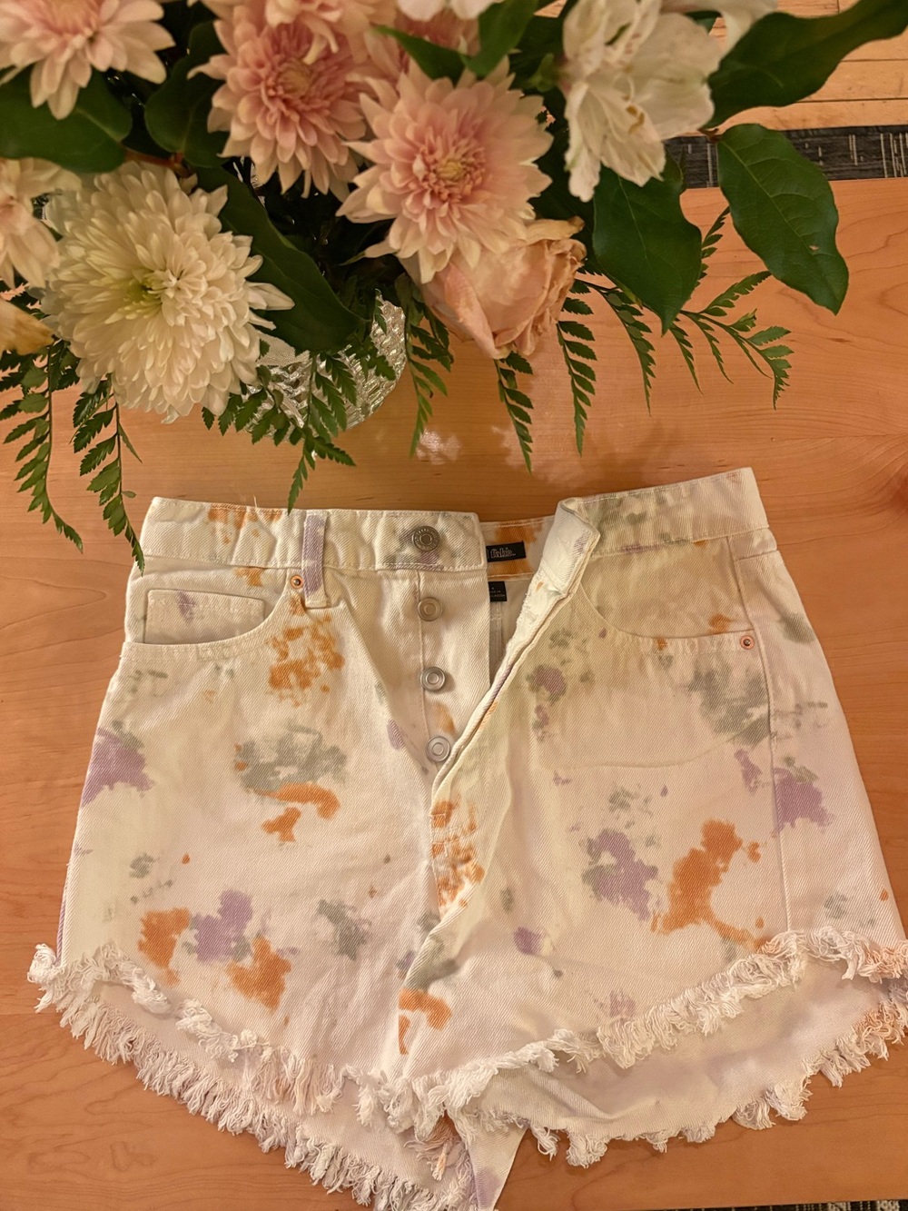 White Tie-Dye Frayed Hem Denim Shorts